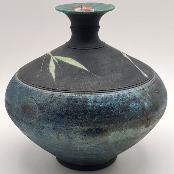 Robert Ellert Signed Raku Pottery Vase Iridescent Red Green Blue Black 6.5" H - Picture 4 of 10